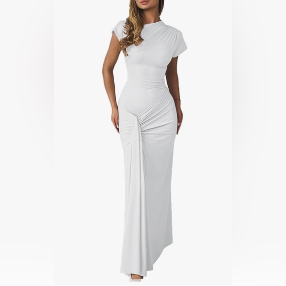 Dresses & Skirts - White Bodycon Maxi Dress - Size XL